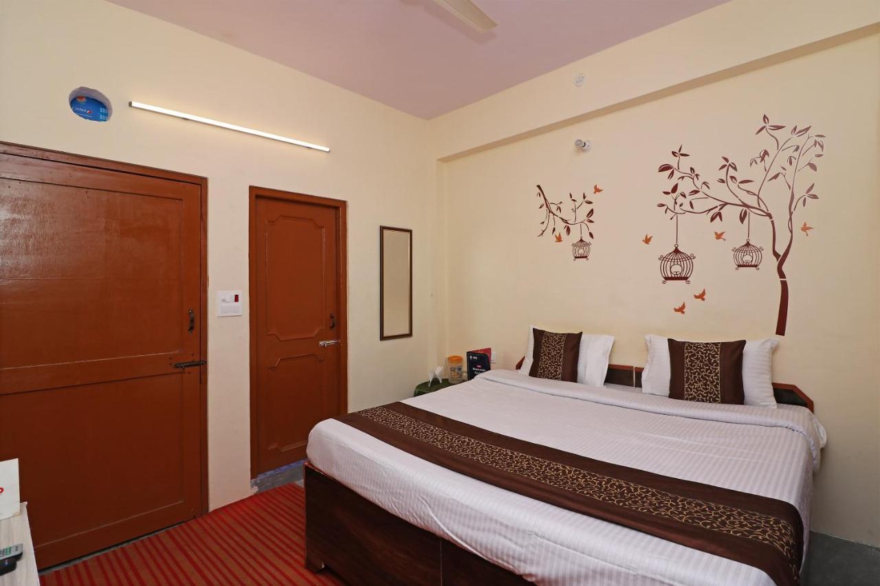 Oyo 13728 Hotel Kempty Valley View Hotel & Restaurant มัสซูรี ภายนอก รูปภาพ