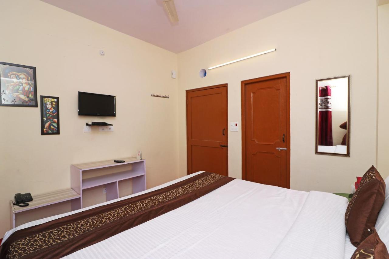 Oyo 13728 Hotel Kempty Valley View Hotel & Restaurant มัสซูรี ภายนอก รูปภาพ