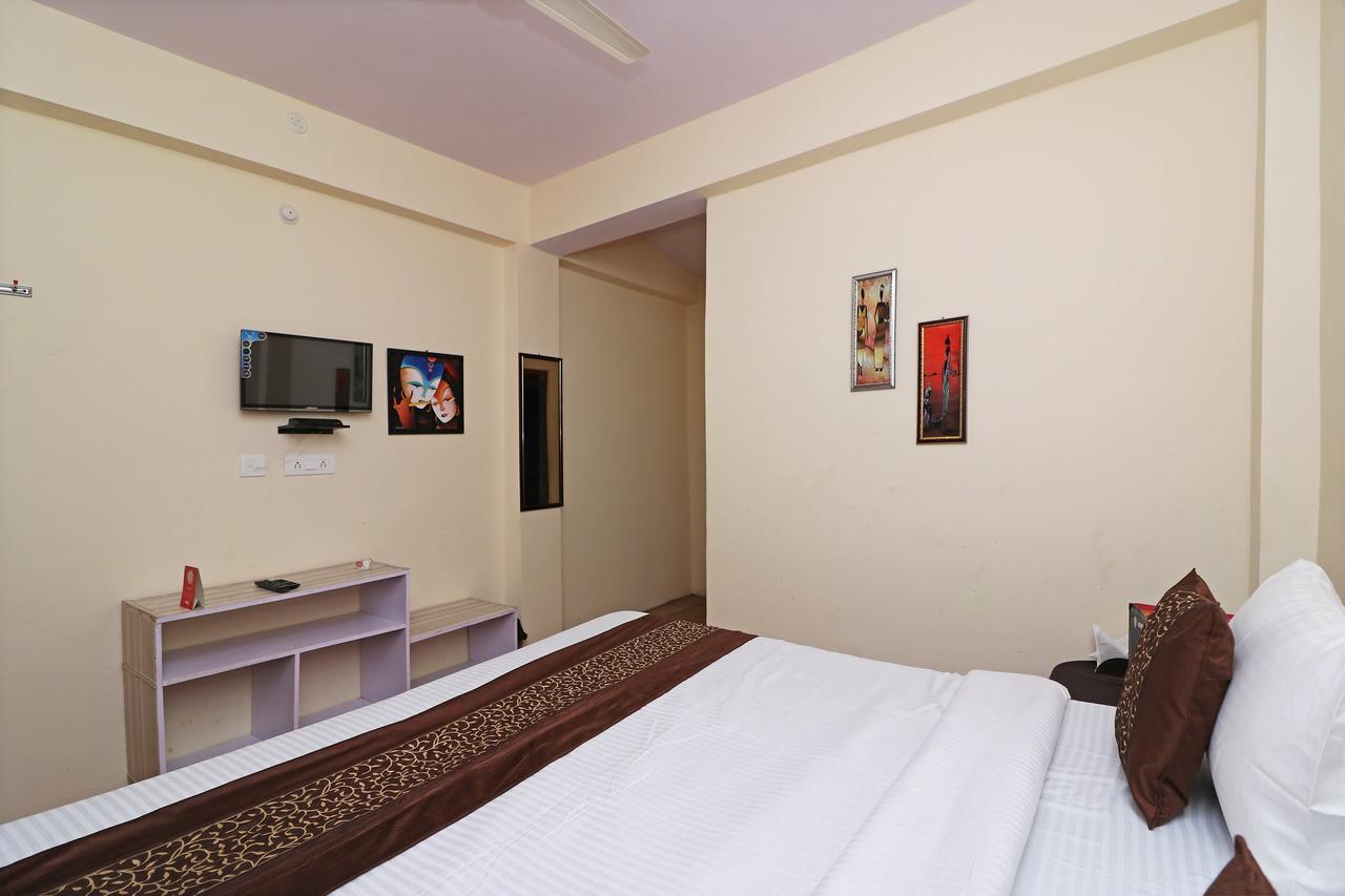 Oyo 13728 Hotel Kempty Valley View Hotel & Restaurant มัสซูรี ภายนอก รูปภาพ