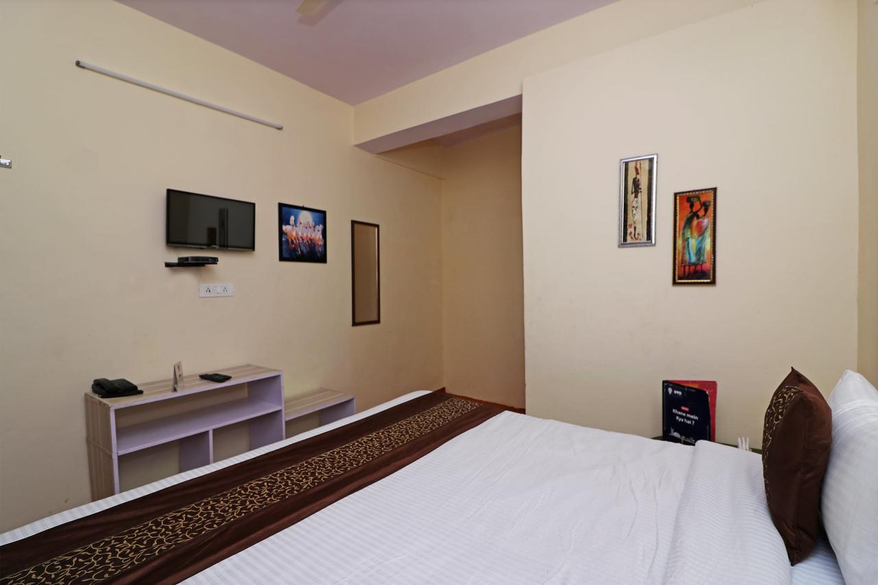 Oyo 13728 Hotel Kempty Valley View Hotel & Restaurant มัสซูรี ภายนอก รูปภาพ