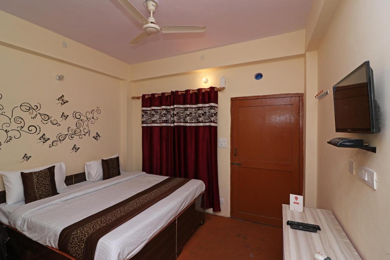 Oyo 13728 Hotel Kempty Valley View Hotel & Restaurant มัสซูรี ภายนอก รูปภาพ