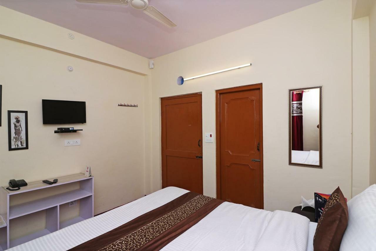 Oyo 13728 Hotel Kempty Valley View Hotel & Restaurant มัสซูรี ภายนอก รูปภาพ